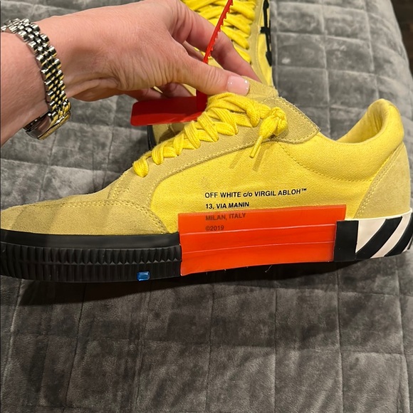 Off-White Size 46 / 13 Yellow Men's Low top Vulcanized Sneakers - Picture 4 of 16